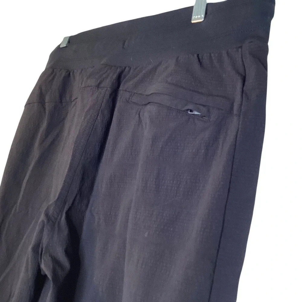 Athleta Trekkie North Crop 23 Jogger Black Hiking Pants 12T Camping - Picture 9 of 12